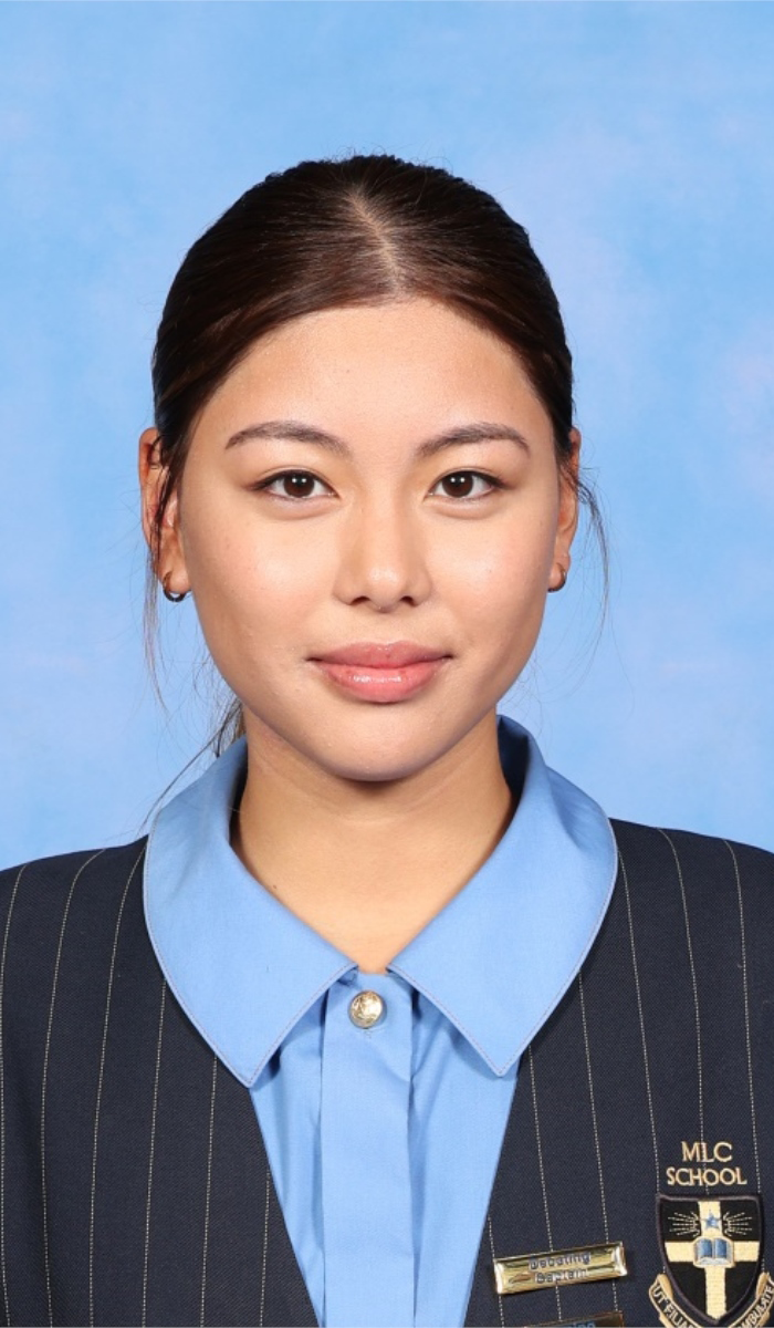 Yan, Annaliese–700x1200